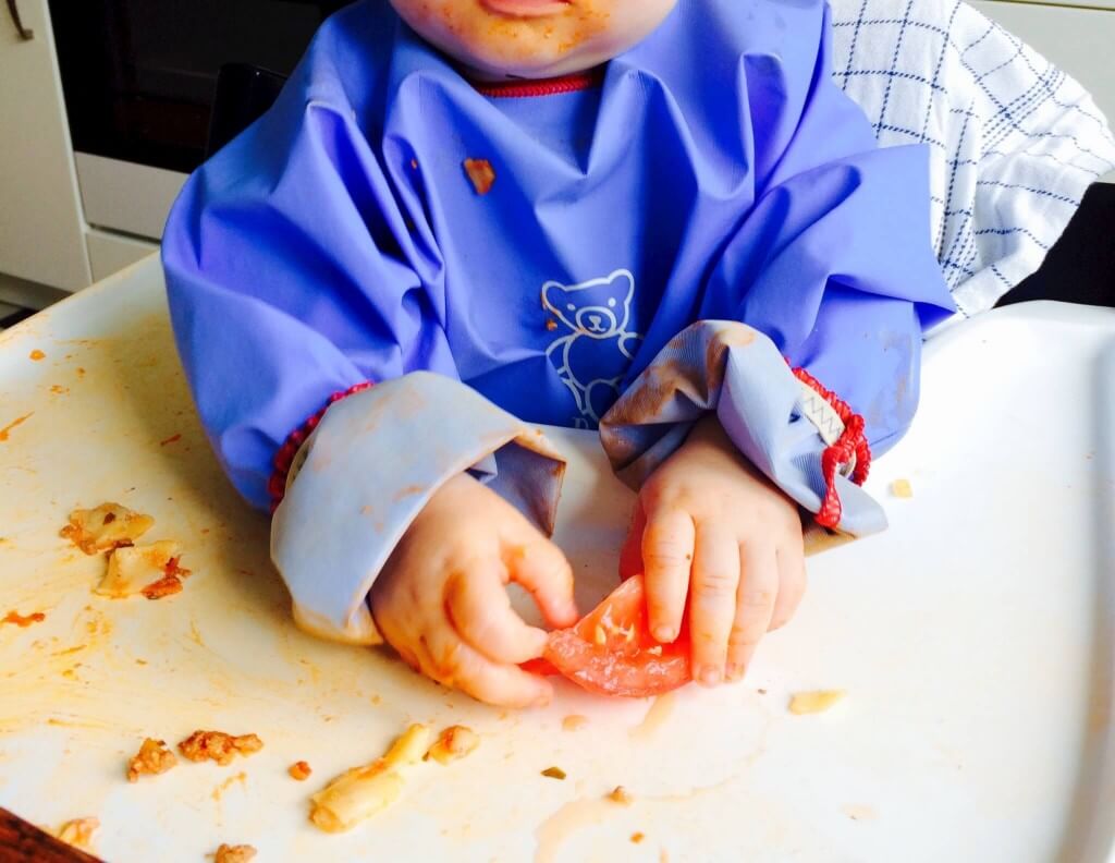 BLW: Baby Led Weaning - statt Brei direkt selber essen - Babyartikelcheck